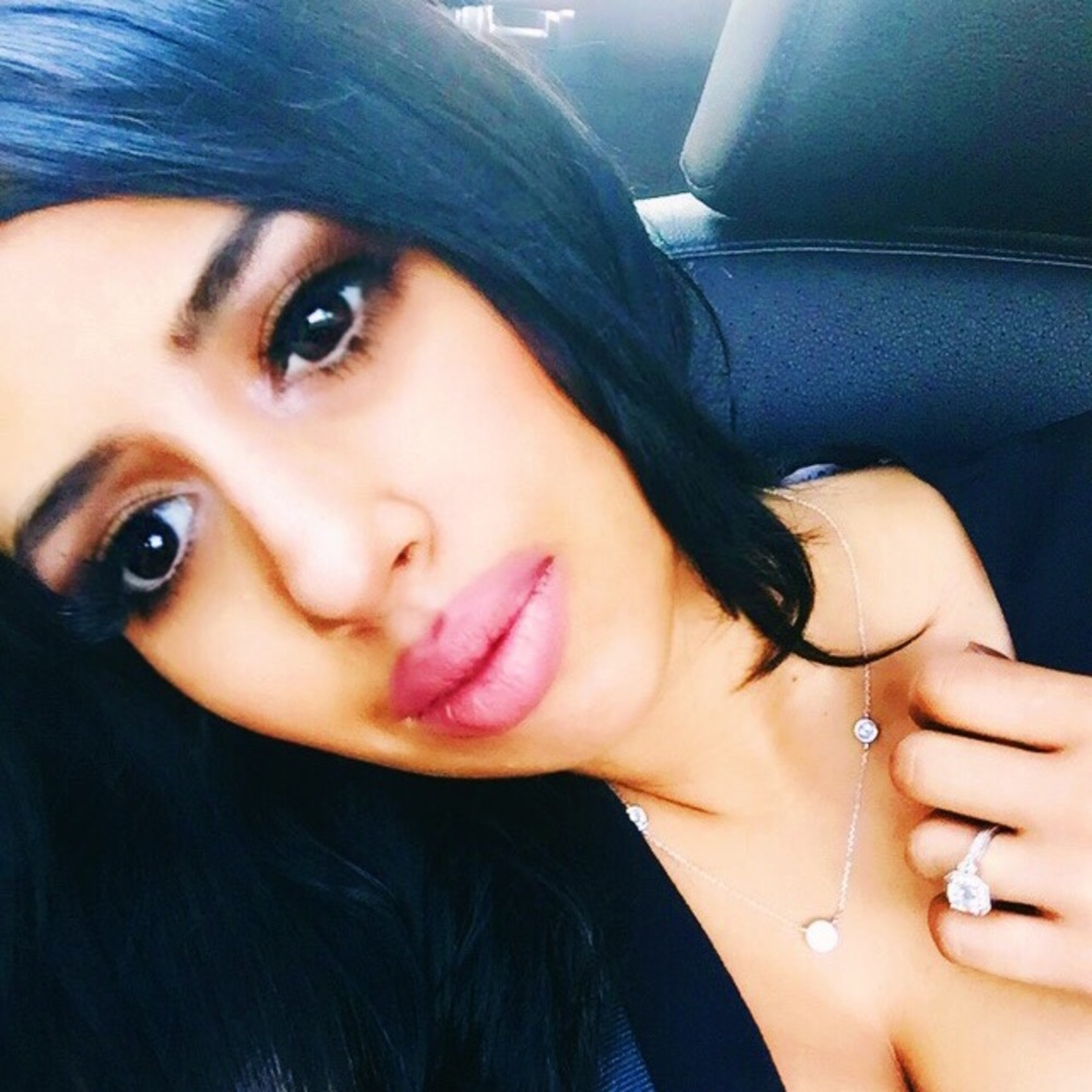 Meet your Posher, Hilary